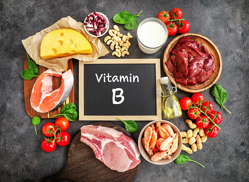 ¿La vitamina B puede provocar acné?